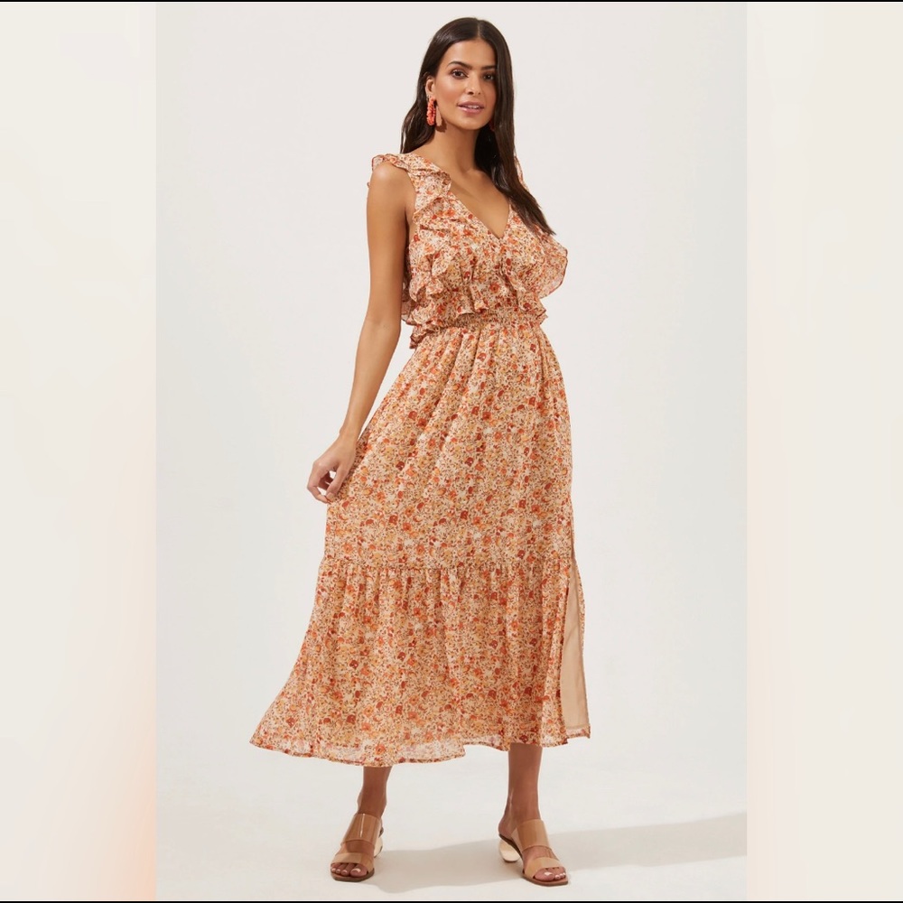 ASTR The Label - Size Small - Open Tie Back Dress
